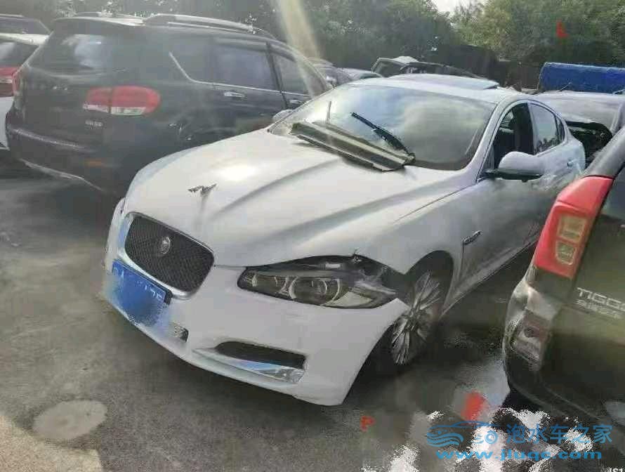 14年捷豹XF泡水車