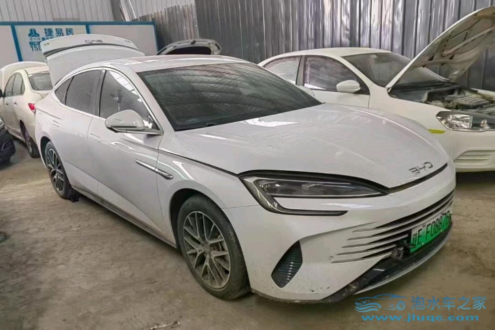 24年比亞迪海豹