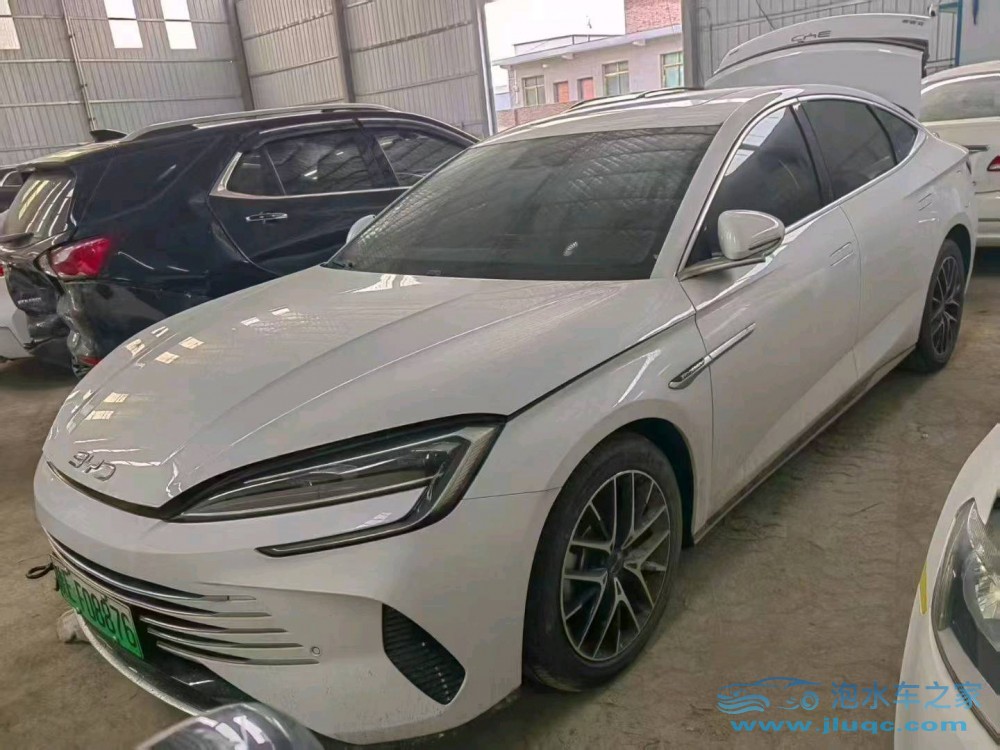 24年比亞迪海豹泡水車