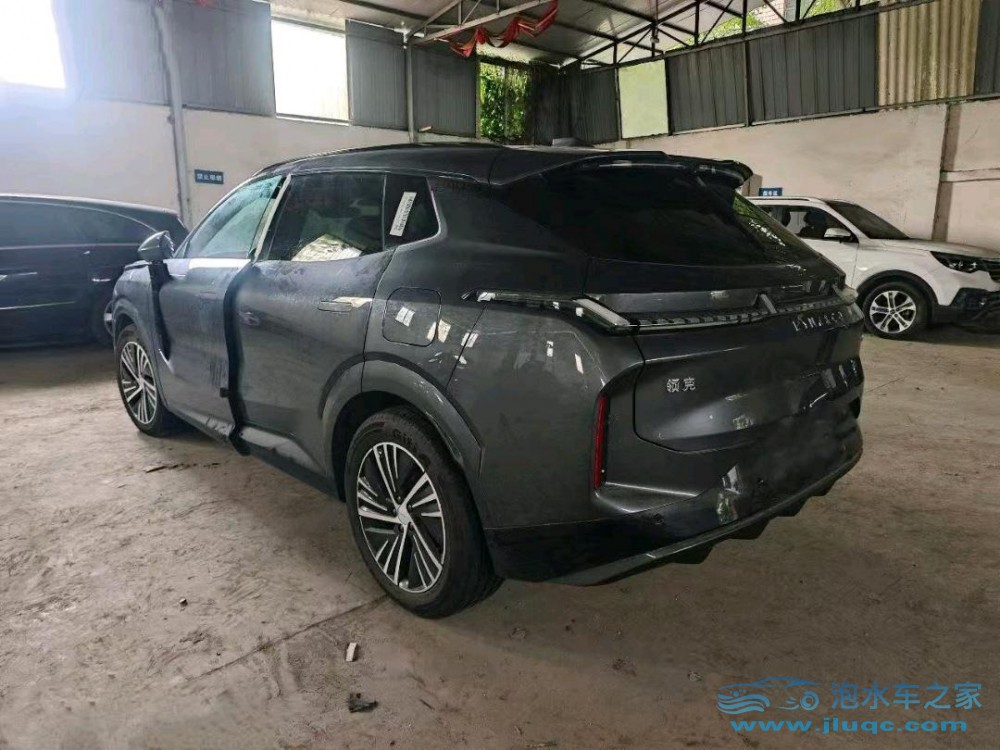 25年領(lǐng)克領(lǐng)克08
