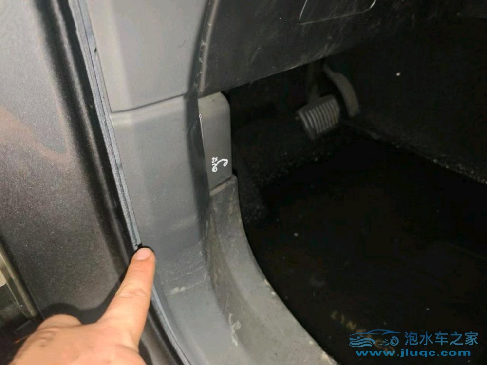 25年領(lǐng)克領(lǐng)克08