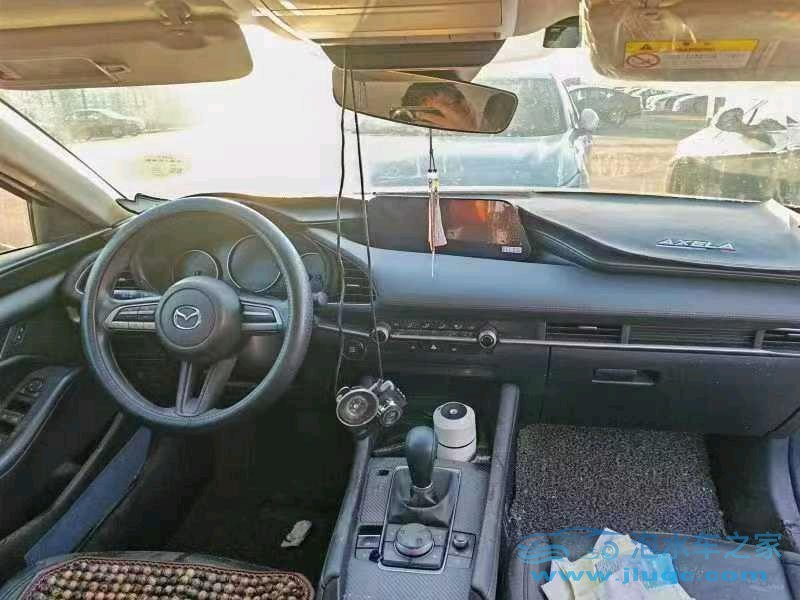 20年馬自達(dá)昂克賽拉