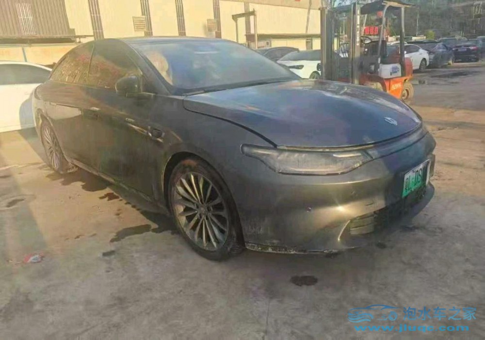 25年零跑汽車C01