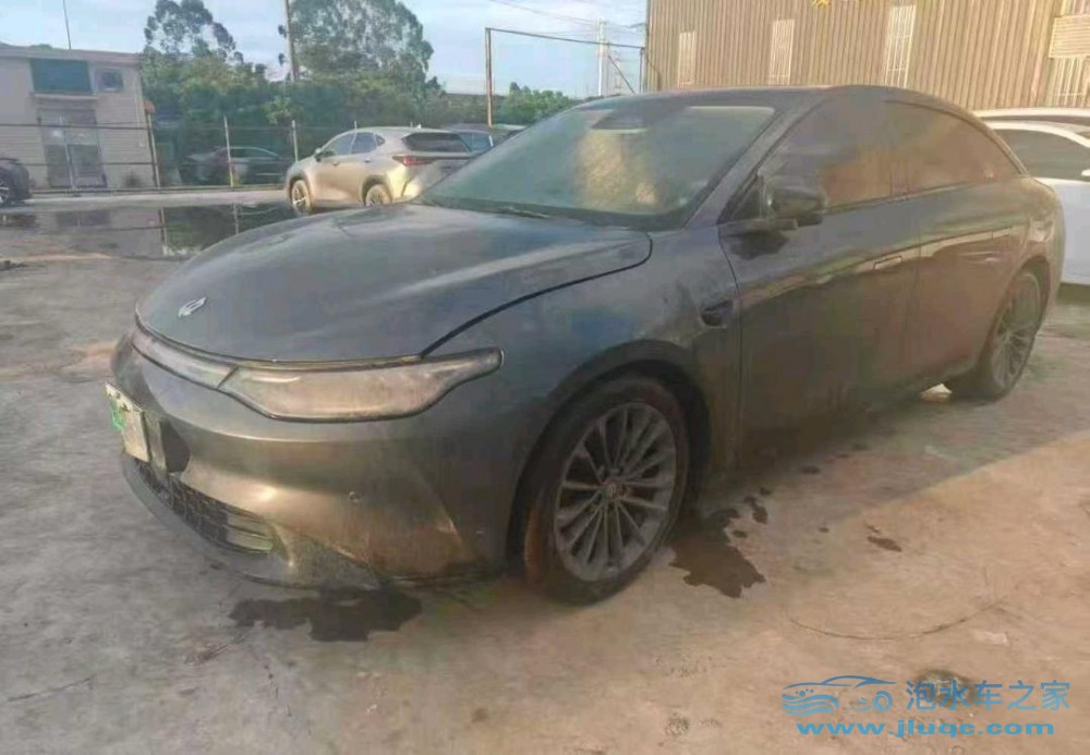 25年零跑汽車C01