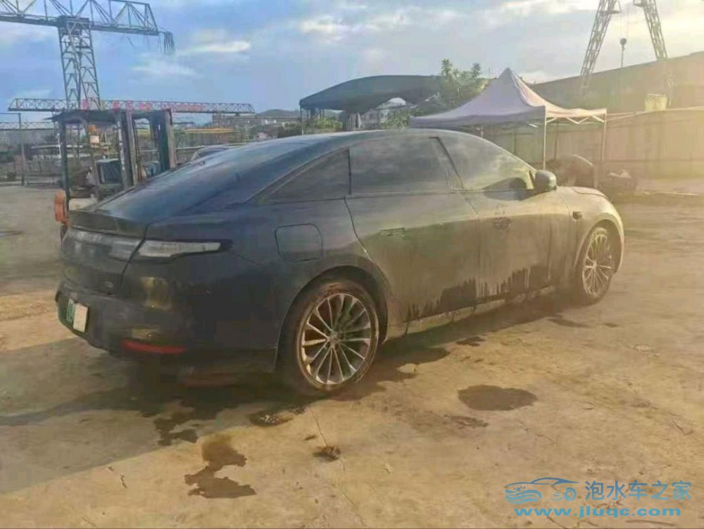 25年零跑汽車C01