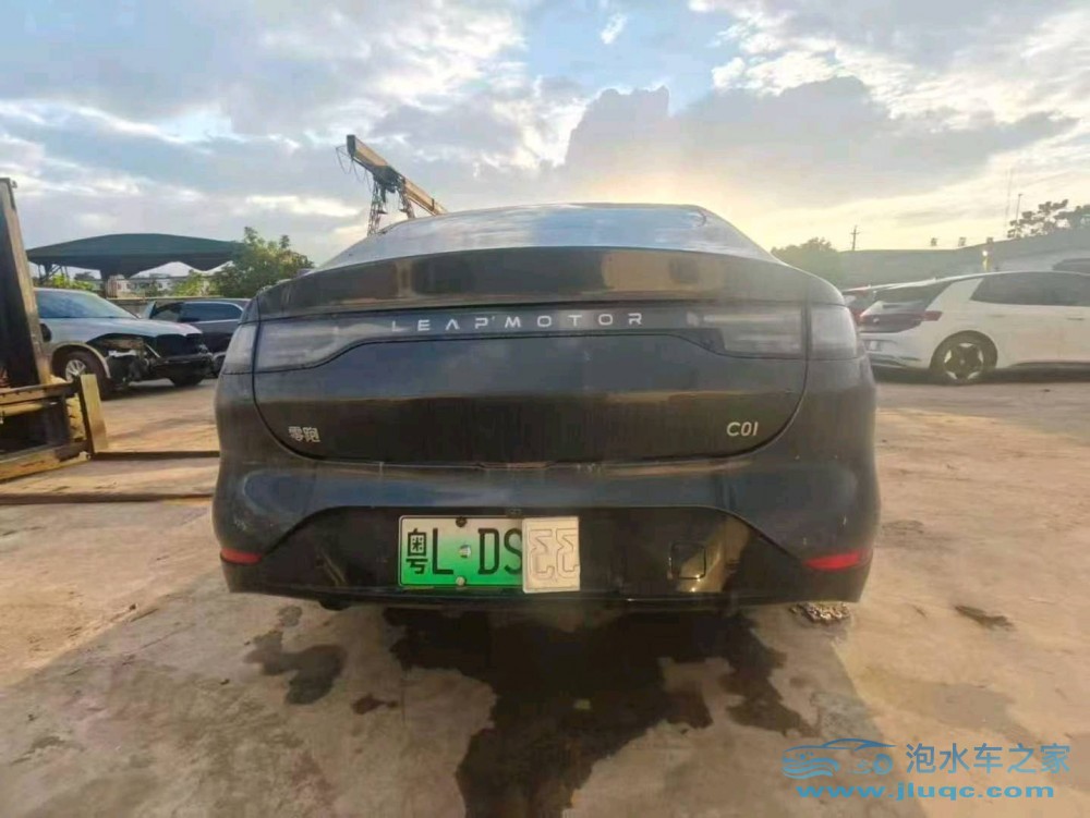 25年零跑汽車C01