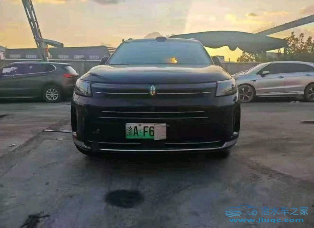 24年華為智選問界泡水車