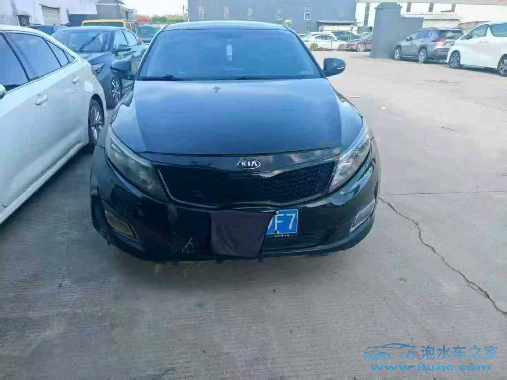 16年起亞K5泡水車