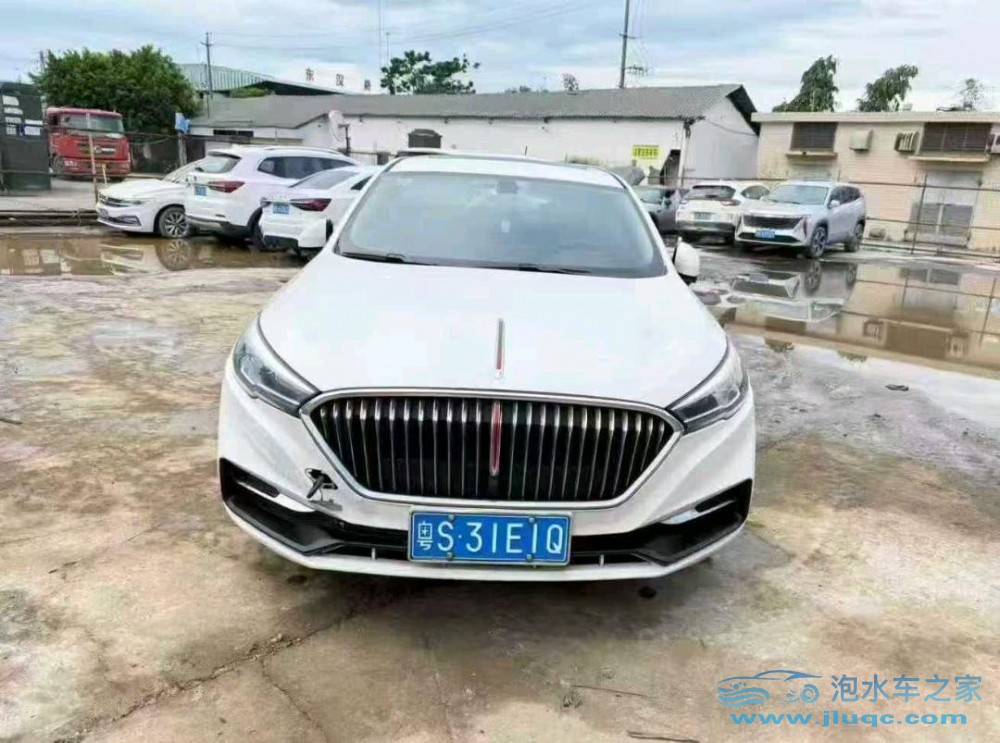 21年紅旗H5泡水車