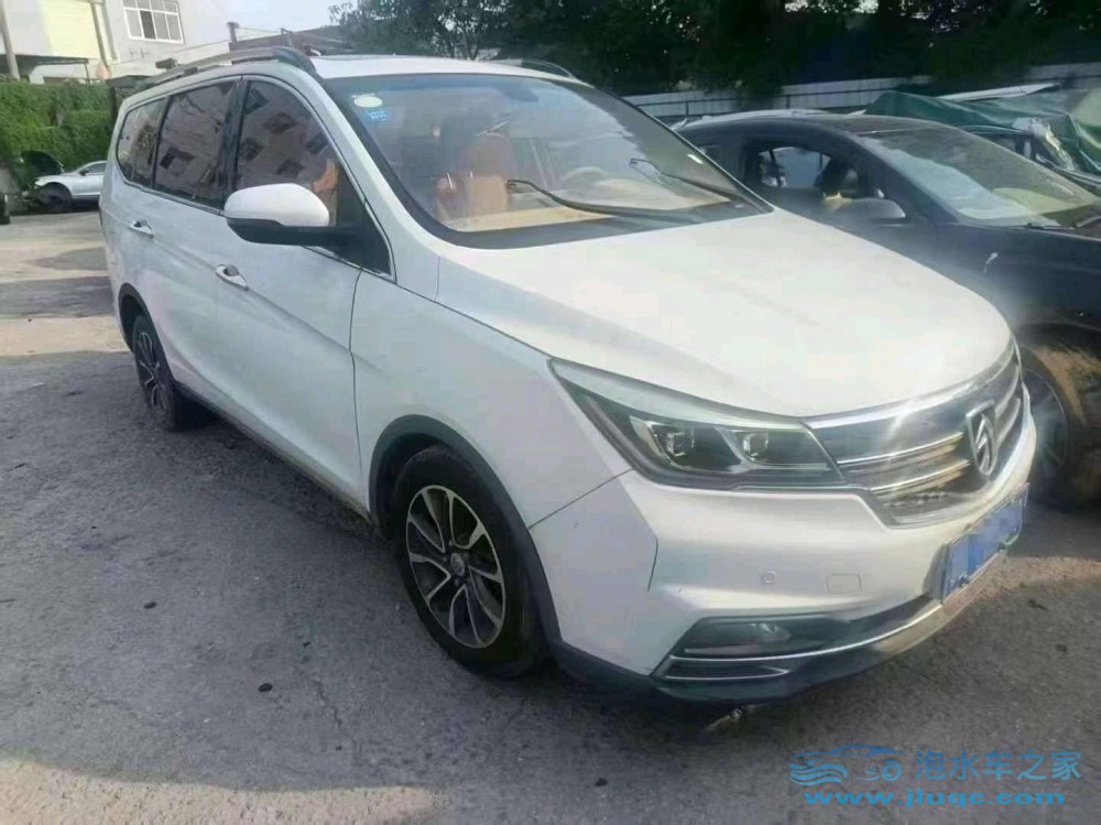 18年寶駿寶駿730