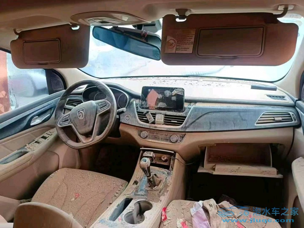 18年寶駿寶駿730