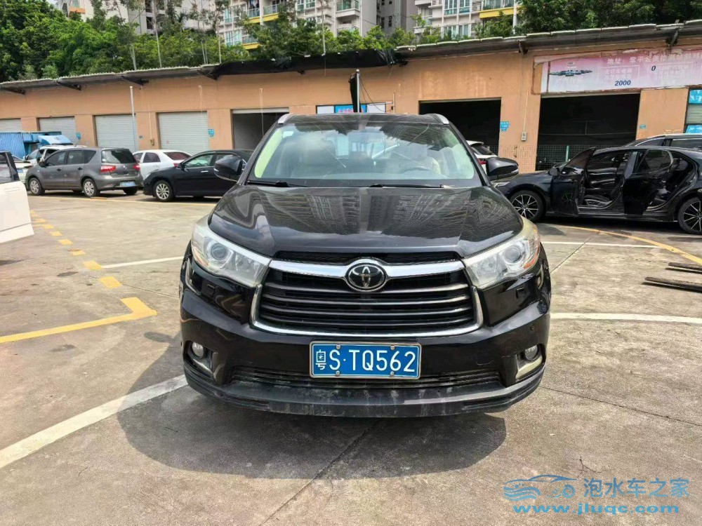 18年豐田漢蘭達(dá)泡水車(chē)