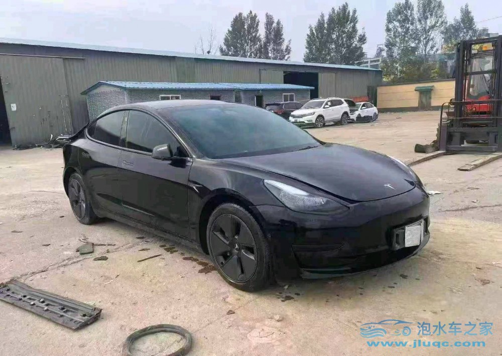 23年特斯拉MODEL 3