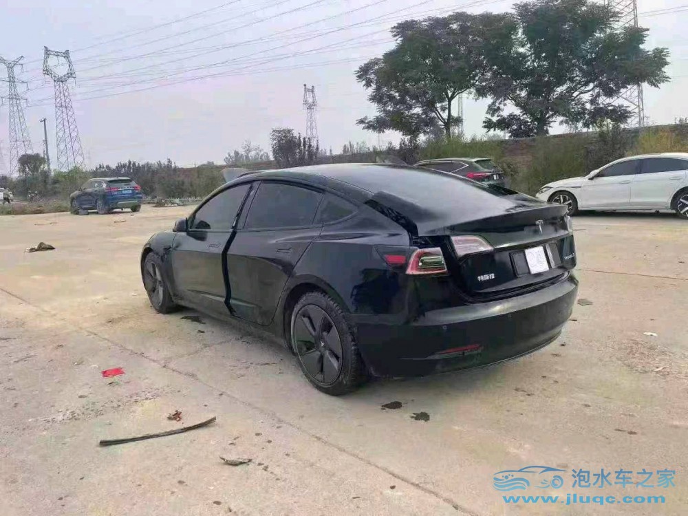 23年特斯拉MODEL 3