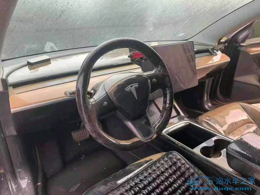 23年特斯拉MODEL 3