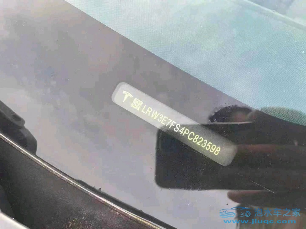 23年特斯拉MODEL 3