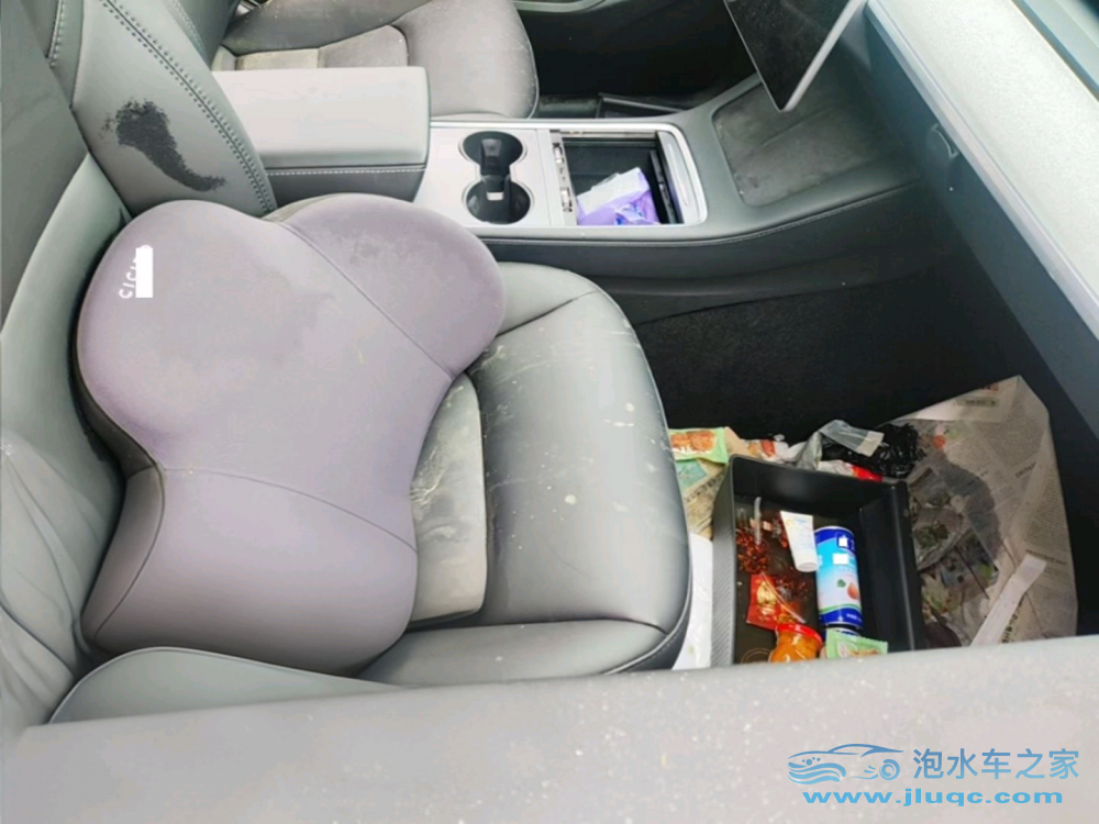 24年特斯拉Model Y