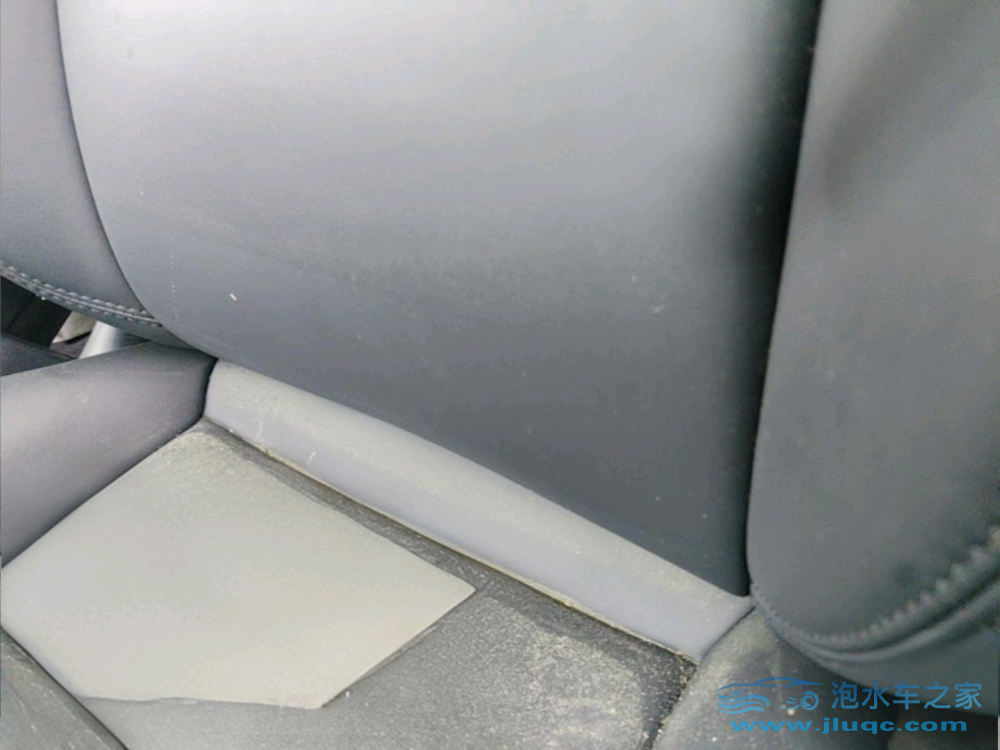 24年特斯拉Model Y