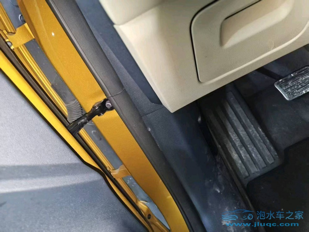 24年比亞迪方程豹