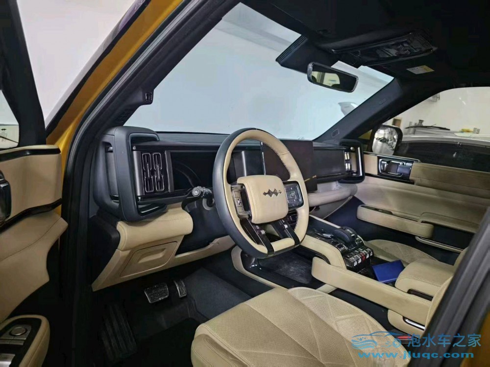 24年比亞迪方程豹