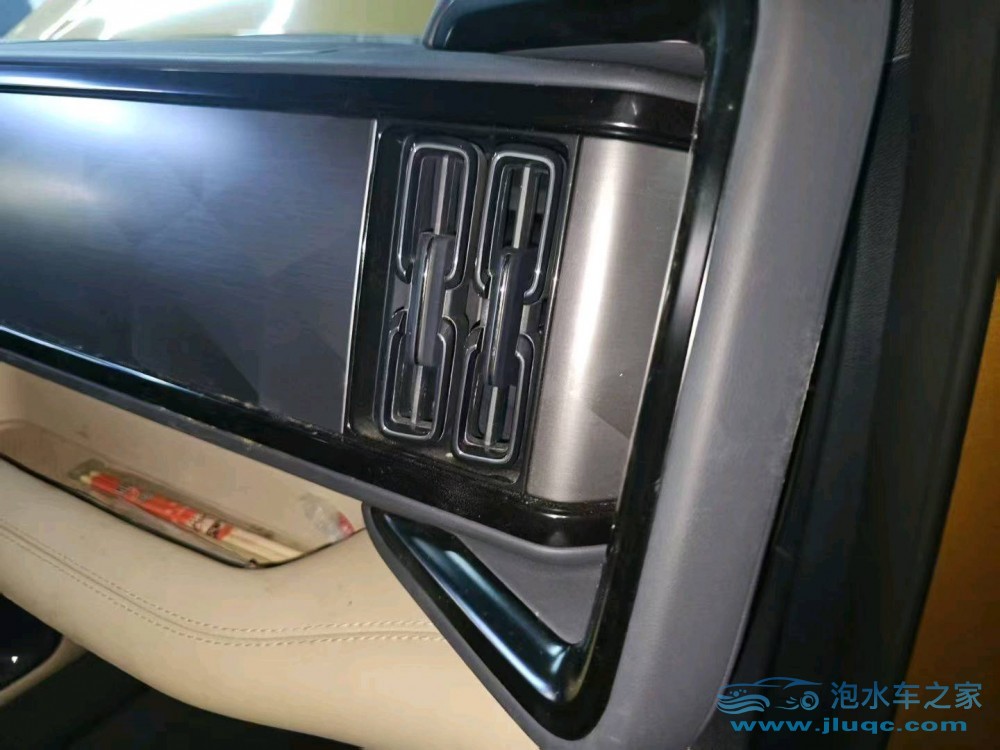 24年比亞迪方程豹