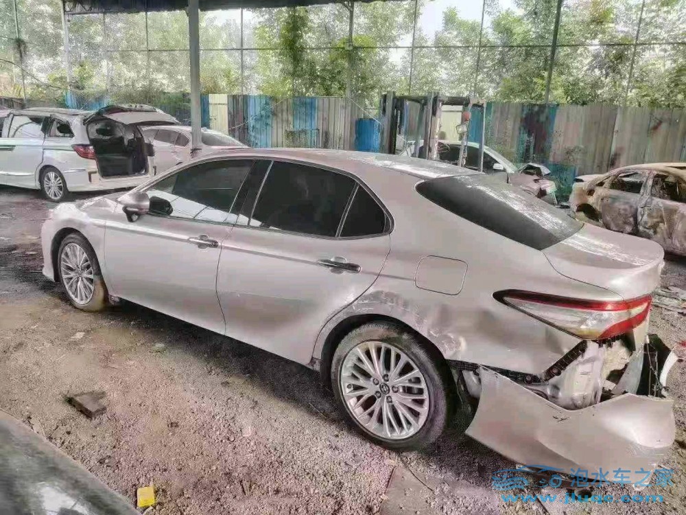 20年豐田凱美瑞