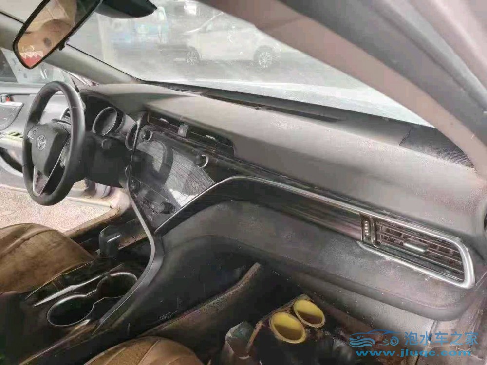 20年豐田凱美瑞