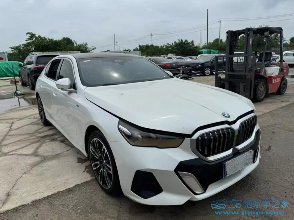 泡水車(chē)哪里買(mǎi)最便宜？這些地方買(mǎi)最劃算！