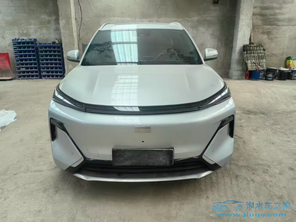 泡水車能否值得購買？深度解析市場現(xiàn)狀與風(fēng)險