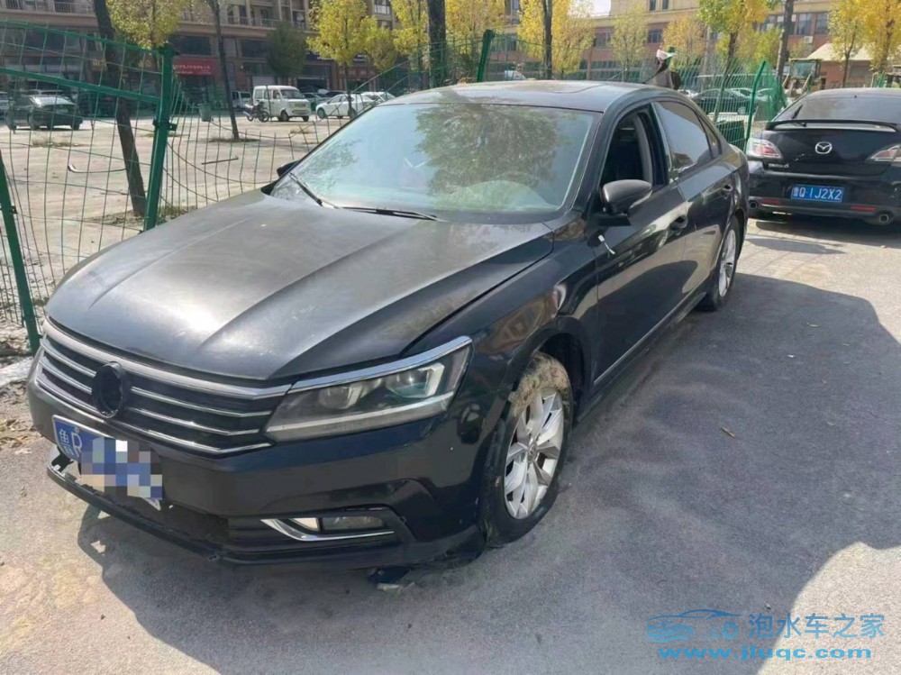 18年大眾帕薩特泡水車