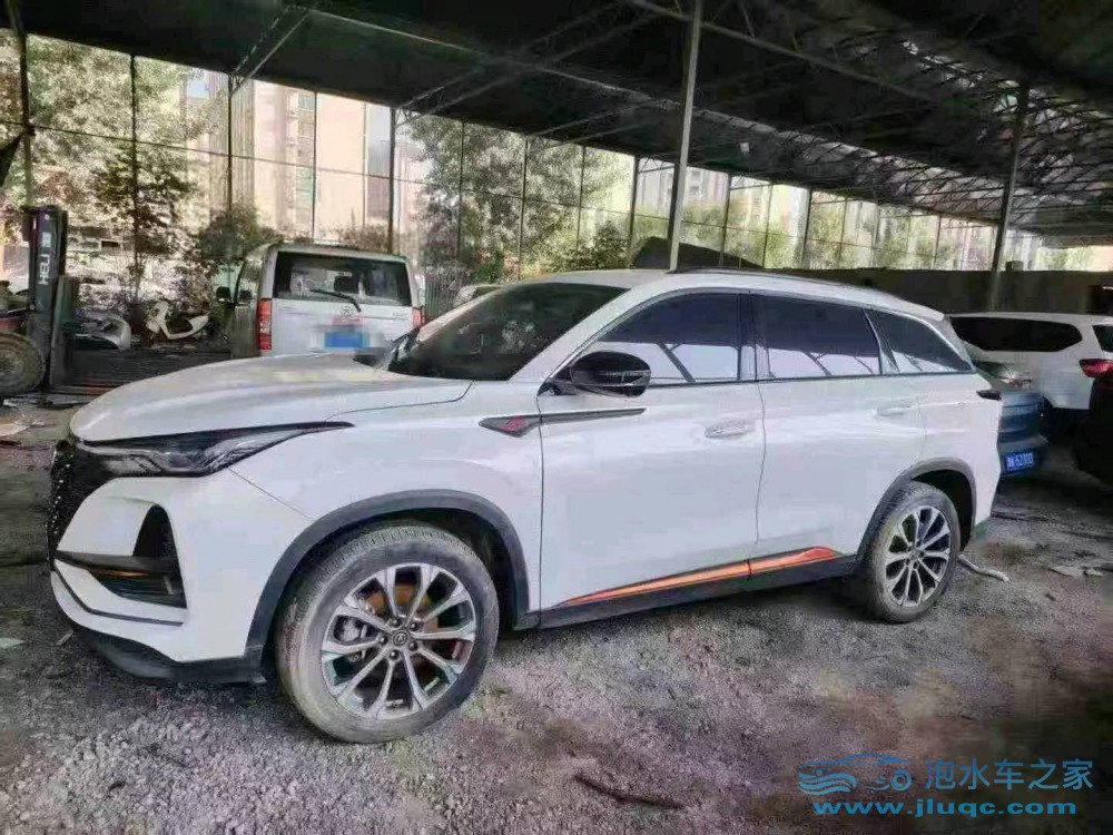 21年長(zhǎng)安長(zhǎng)安CS75