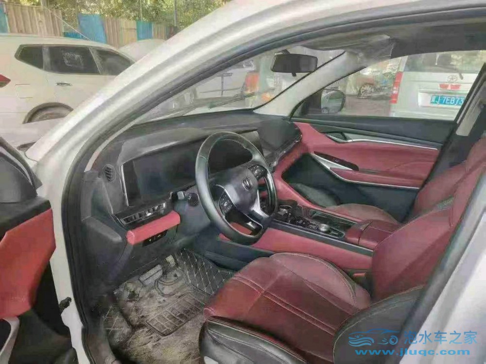 21年長(zhǎng)安長(zhǎng)安CS75